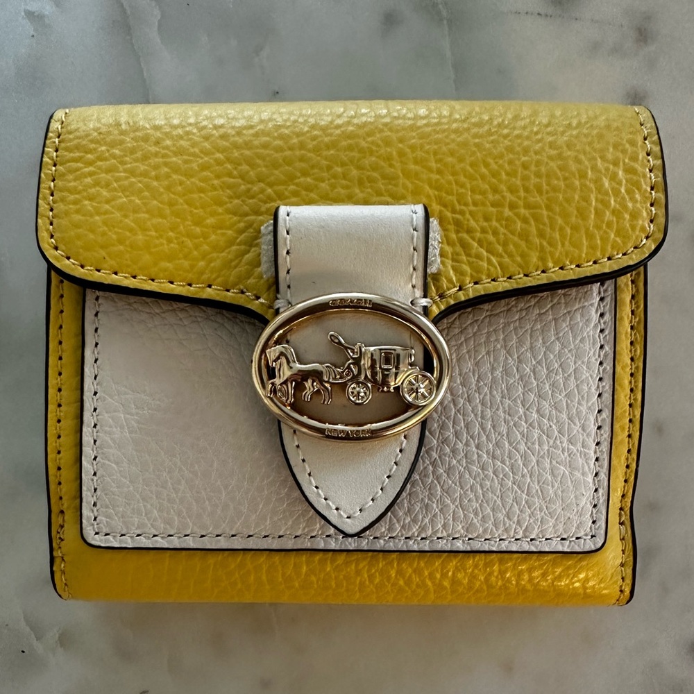 NEW- Coach Georgie Yellow and White Small Wallet